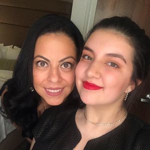 Meet your Posher, Sara